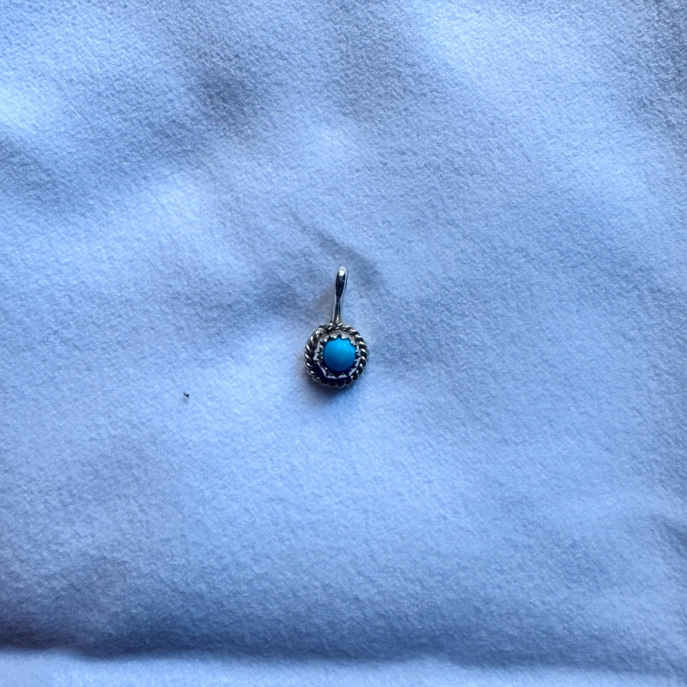 Elegant Sterling Silver Turquoise Pendant